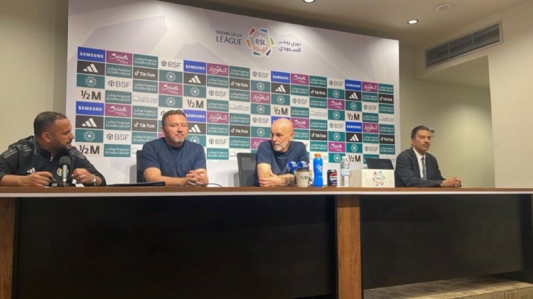  皮奧利：球隊(duì)并未因推遲開球而受影響，利雅得勝利配得上勝利