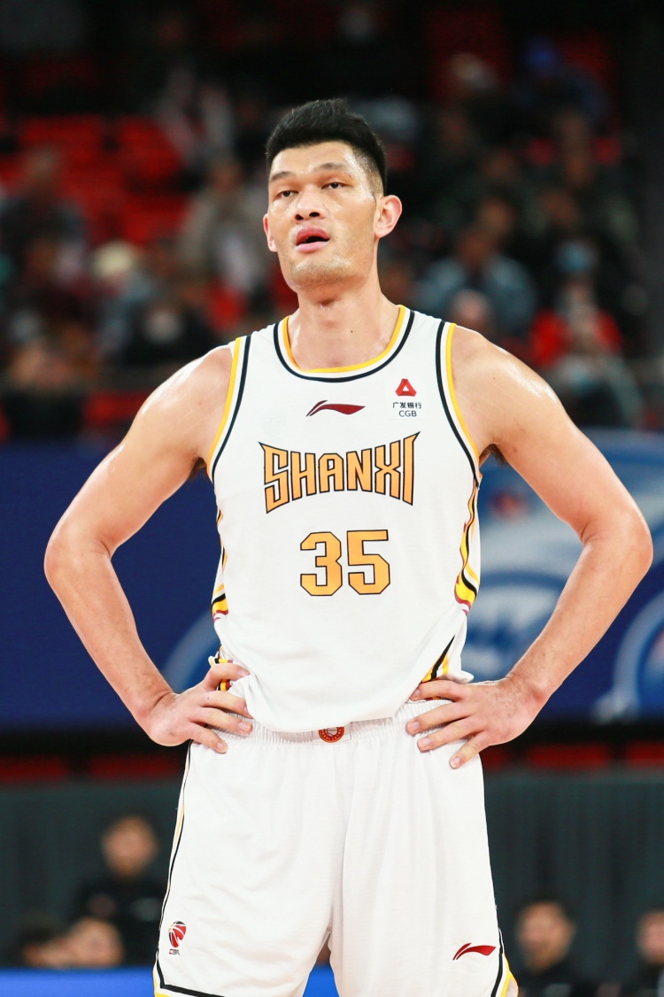  手感不佳！葛昭寶全場8投1中得到2分2籃板2助攻
